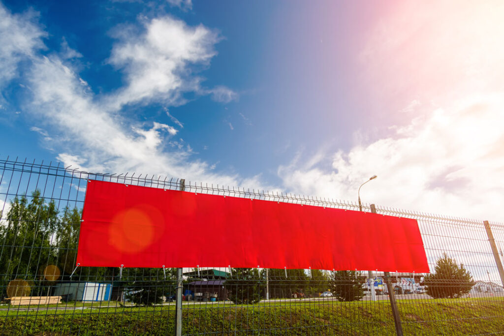 How to Remove Wrinkles from a Vinyl Banner